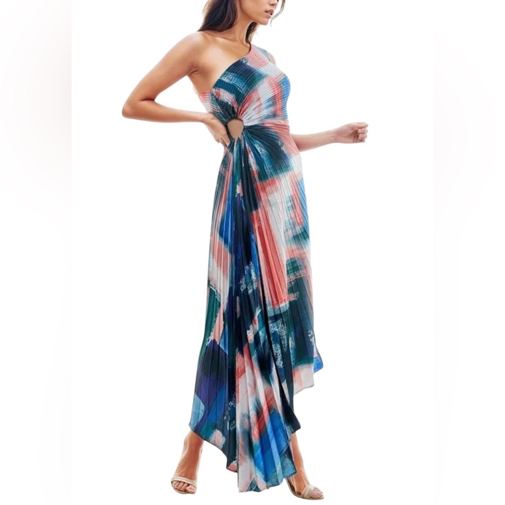 Socialite Print Asymmetric Hem Pleated Maxi Dress